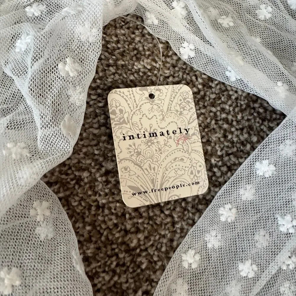 Free People Most Likely Layering Top NWT Size Small Daisy Mesh Sheer Long Sleeve